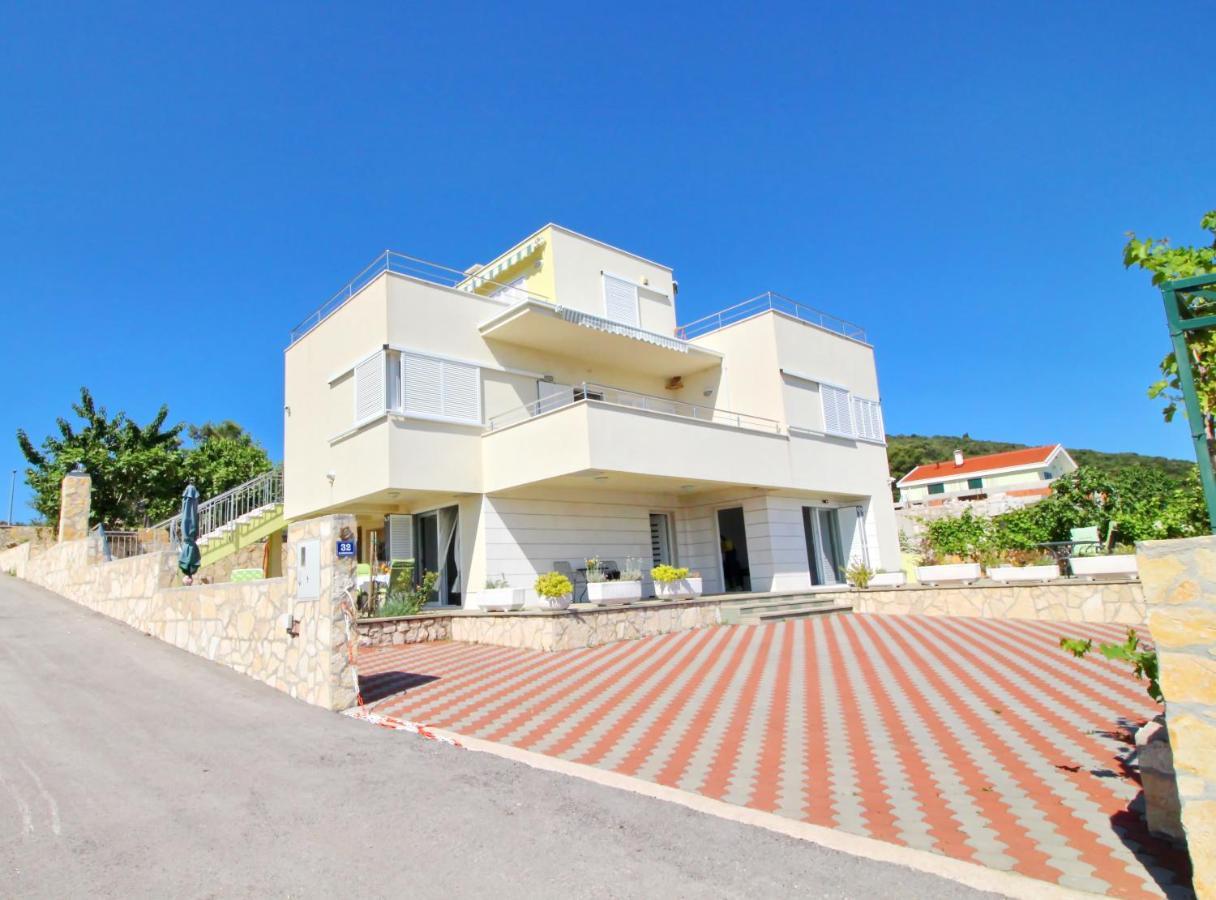 Apartments Gusti Drace Bagian luar foto