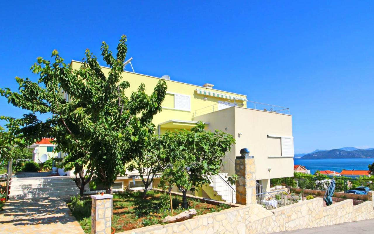 Apartments Gusti Drace Bagian luar foto