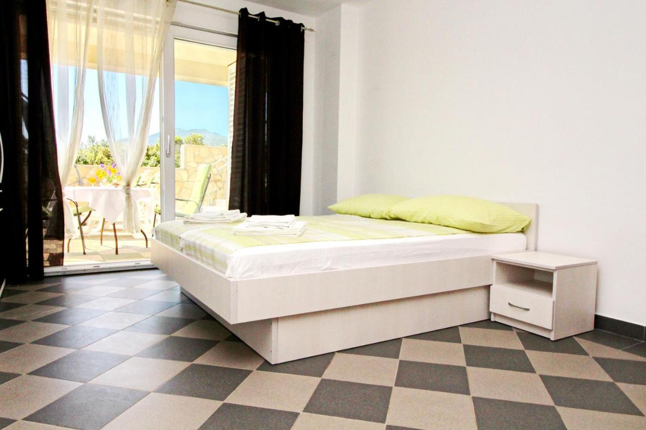 Apartments Gusti Drace Bagian luar foto